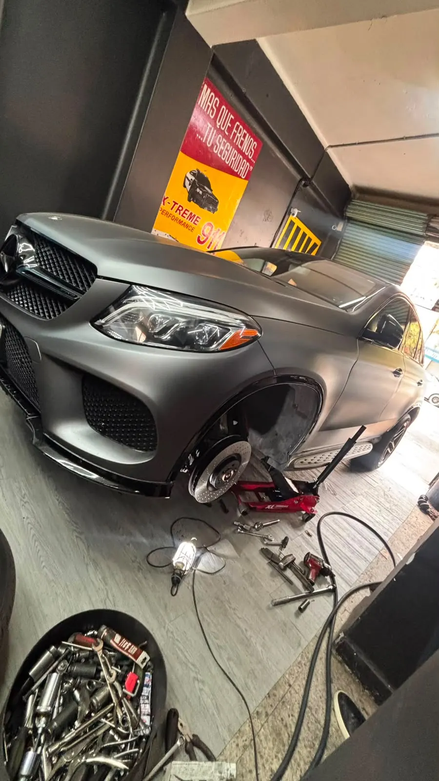 SUV en servicio